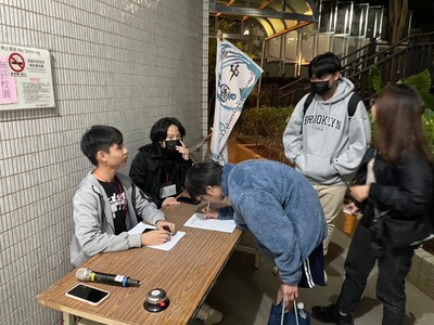 【「樂在其中」-中文系卡拉歌唱比賽】2